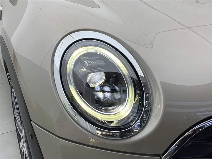 MINI Clubman — фото 32