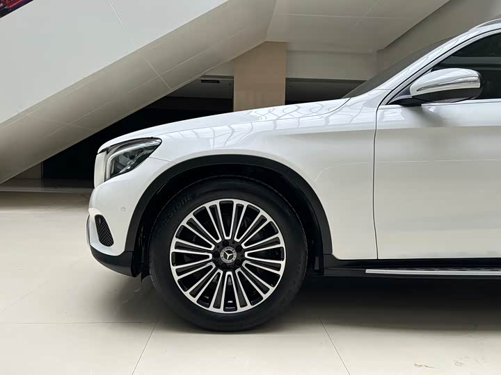 Mercedes-Benz GLC 200 L 4MATIC — фото 19