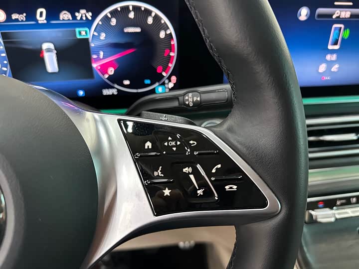 Mercedes-Benz V-Class 2024 V 300 L — фото 8