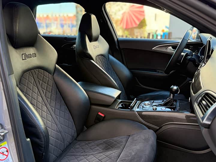Audi RS6 2016 RS 6 4.0 T Avant — фото 21