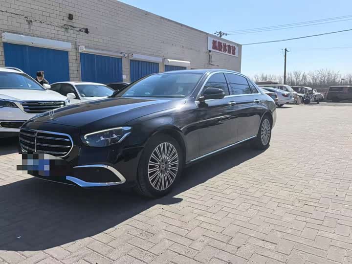 Mercedes-Benz E-Class 2023 E 300 L Luxury — фото 1