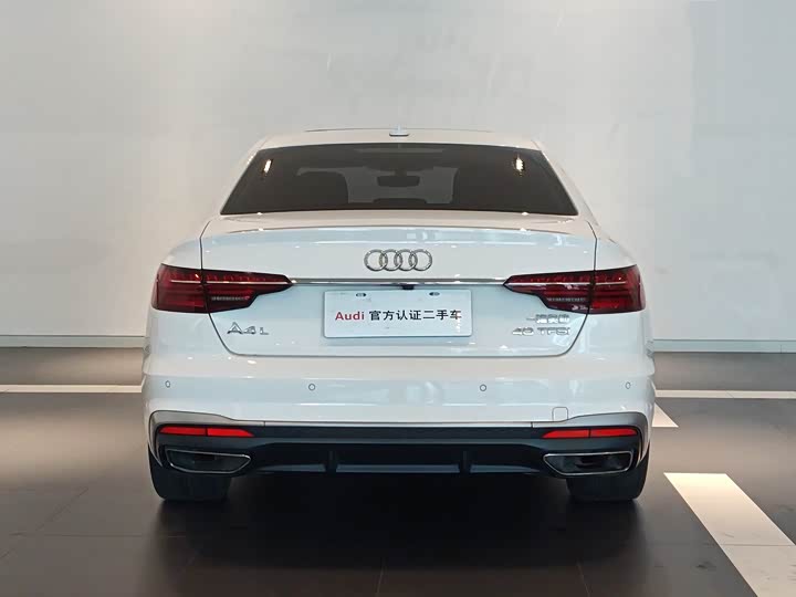 Audi A4L 2022 40 TFSI — фото 4