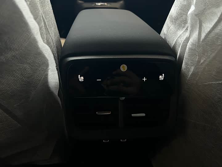 Volvo XC70 Hybrid 2026 4 WD Plus — фото 11
