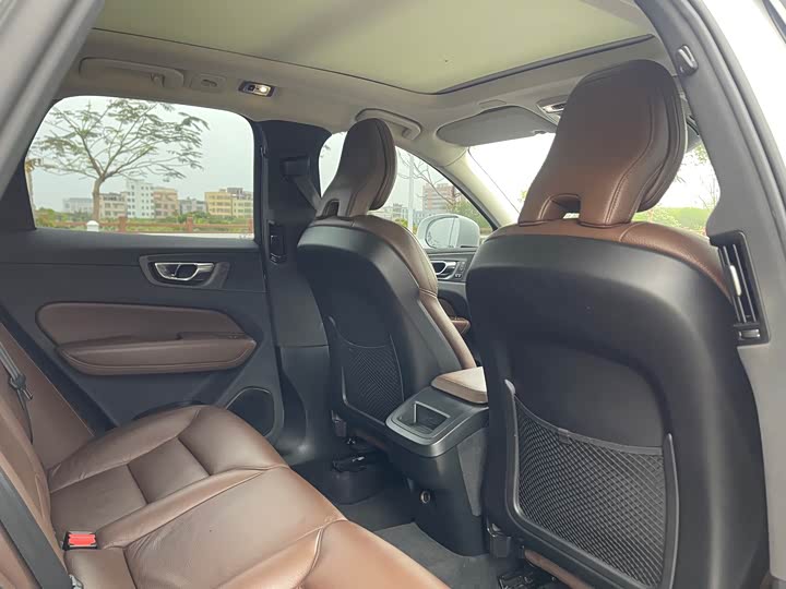 Volvo XC60 2020 T 5 4 WD — фото 12