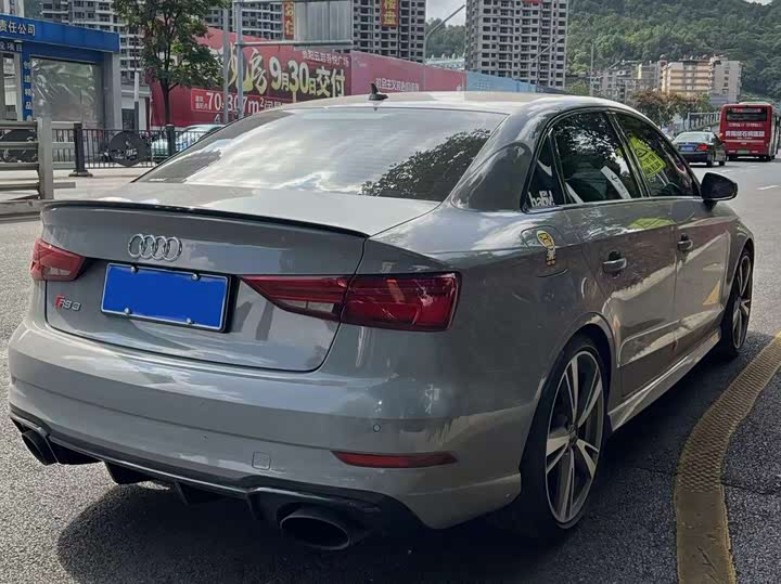 Audi RS3 2017 RS 3 2.5 T Limousine — фото 3