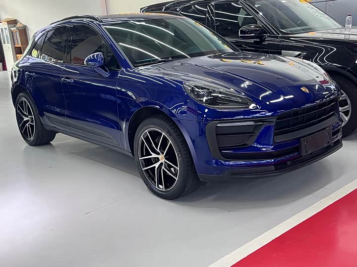 Porsche Macan 2022 Macan 2.0 T — фото 3