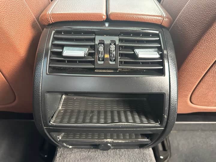 BMW 5-Series 2014 525 Li Leading — фото 15