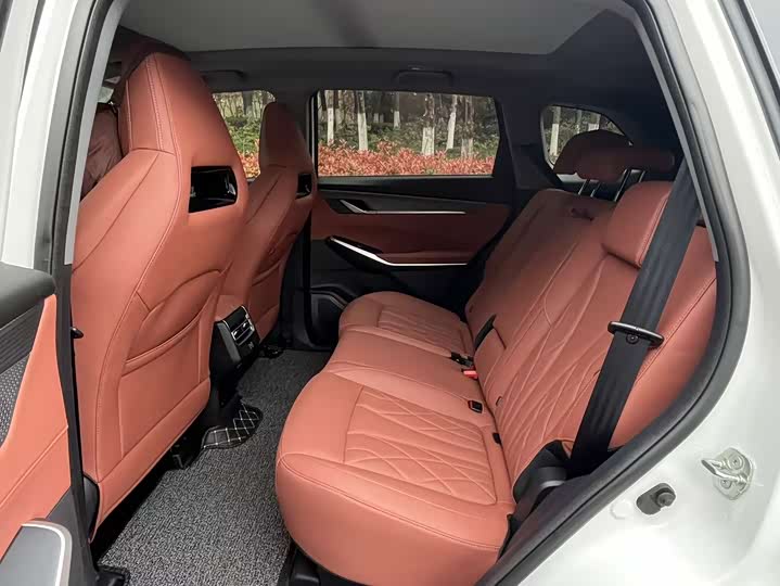Changan CS75 PLUS 2023 1.5 T ATPremium — фото 8