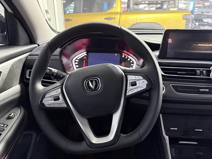 Changan CS75 2024 1.5 T DCTPremium — фото 12