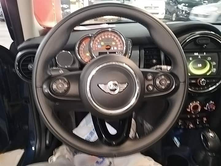 MINI Hatch — фото 11