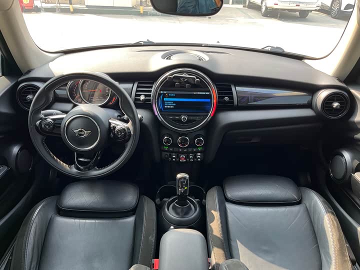 MINI Hatch — фото 10