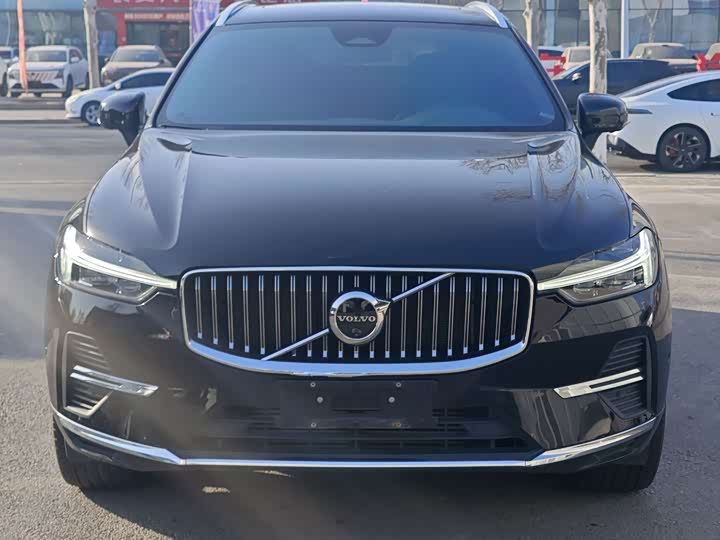 Volvo XC60 Hybrid 2025 Hybrid 4 WD — фото 2