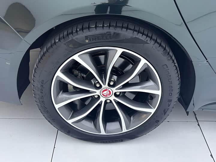 Jaguar XFL 2023 XFL 2.0 T P 250 2 WD — фото 10