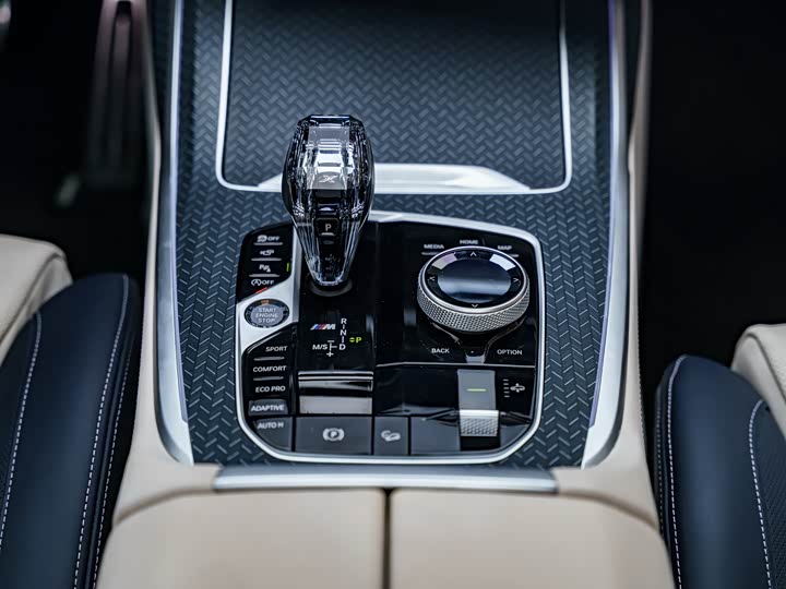 BMW X7 2022 x Drive M 50i — фото 12