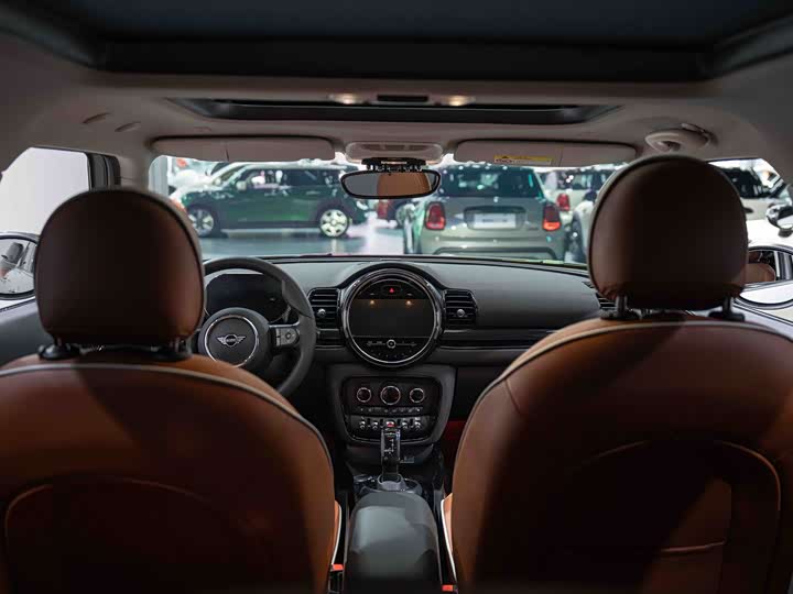 MINI Clubman — фото 9