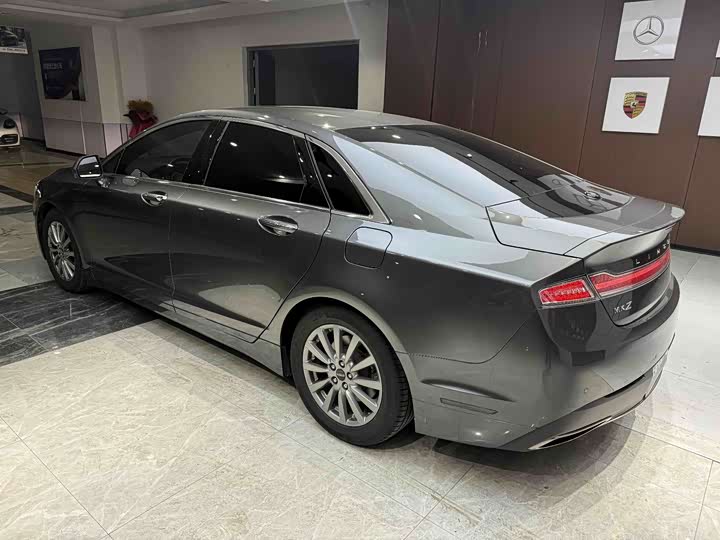 Lincoln MKZ 2017 2.0 T — фото 6