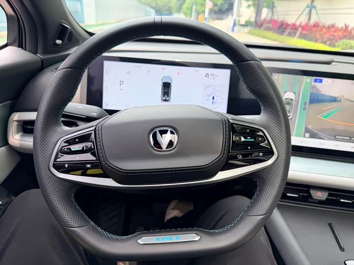 Changan UNI-T 2023 1.5 T Premium — фото 14