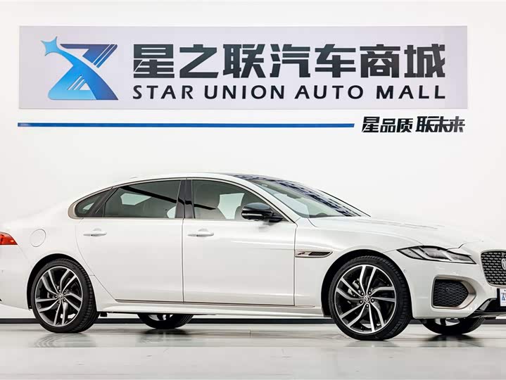 Jaguar XFL 2024 2.0 T P 300 4 WD — фото 5