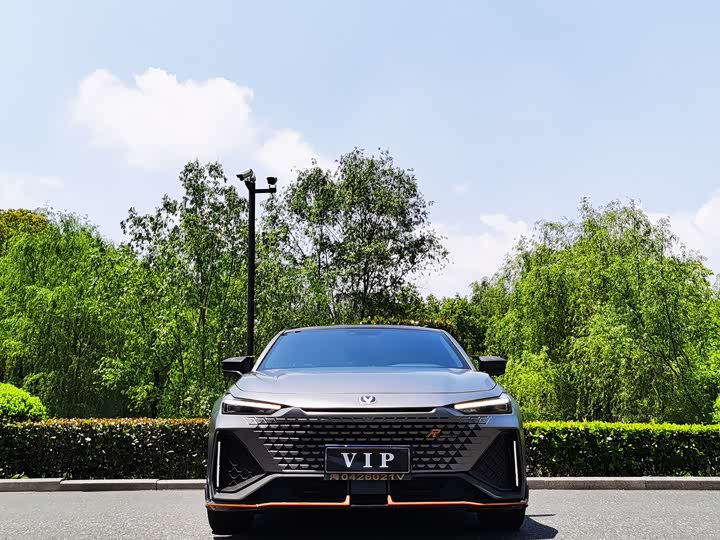 Changan UNI-V 2022 2.0 T — фото 4