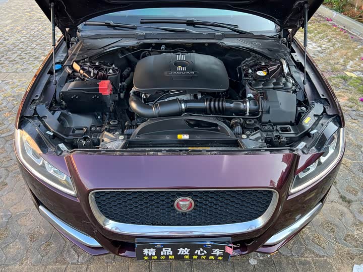 Jaguar XFL 2017 XFL 2.0 T 240 PS — фото 10