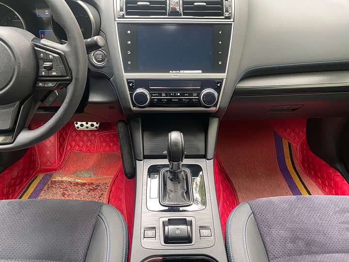 Subaru Legacy — фото 6