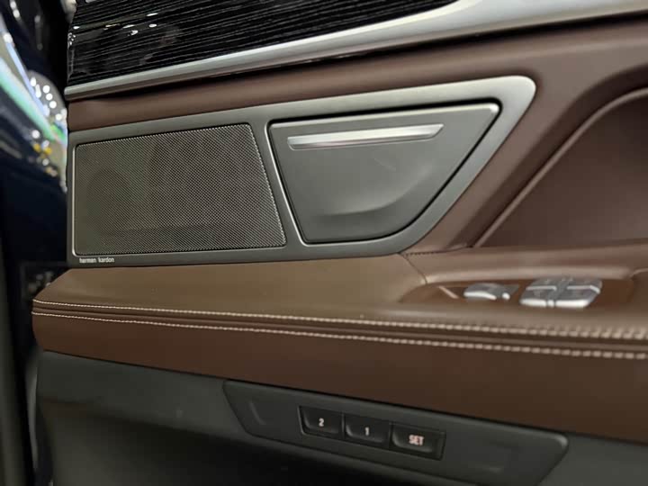 BMW 7 Series 730Li M спортпакет — фото 8
