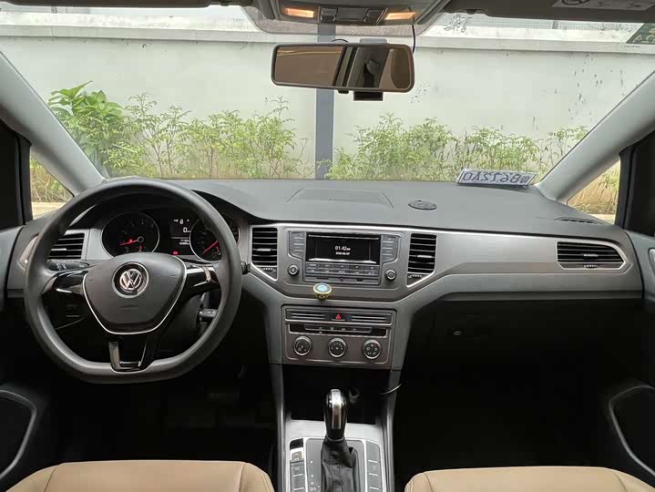 Volkswagen · 2016 1.6 L ATComfort — фото 10