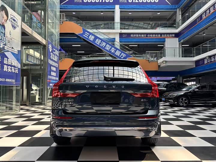 Volvo XC60 2022 B 5 4 WD — фото 16