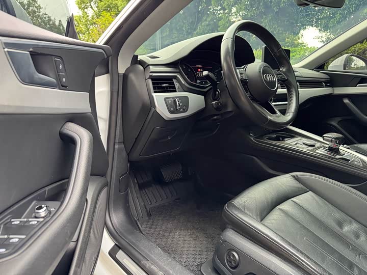 Audi A5 Sportback 40 TFSI стиль — фото 4