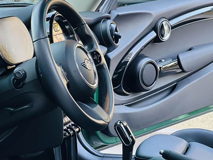 MINI Hatch — фото 11
