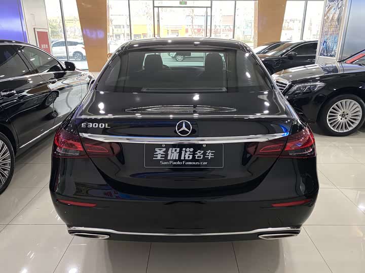 Mercedes-Benz E-Class 2022 E 300 L Luxury — фото 5