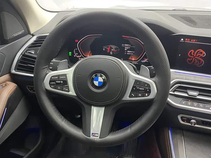 BMW X5 2019 x Drive 40i M — фото 14