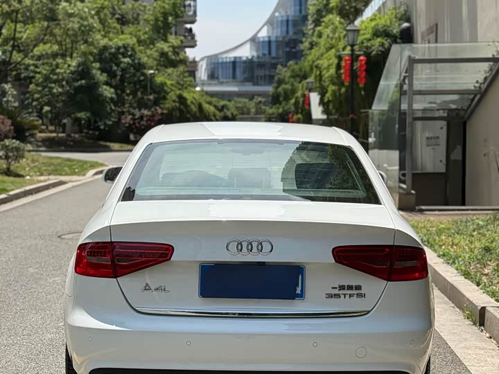 Audi A4L 2016 35 TFSI ATStandard — фото 14