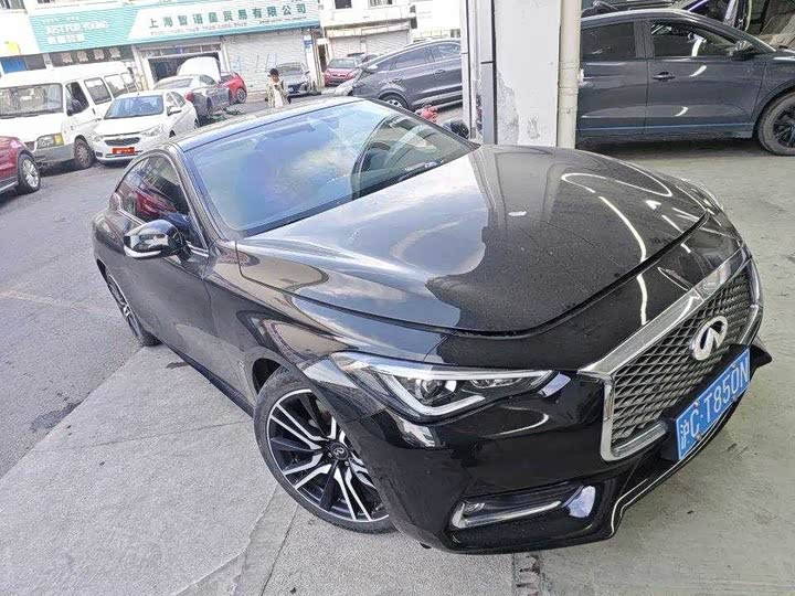 Infiniti Q60 2019 2.0 T — фото 2