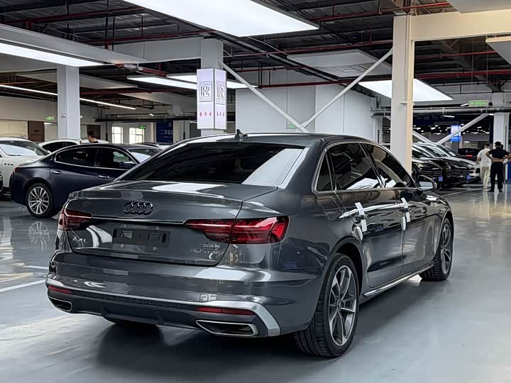 Audi A4L 40 TFSI стиль-динамик — фото 19