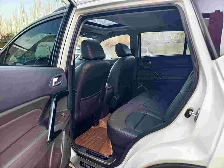 Trumpchi GS4 2017 235 T MT 2 WD — фото 7