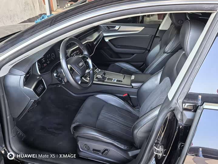Audi A7L 2024 45 TFSI S-line — фото 3