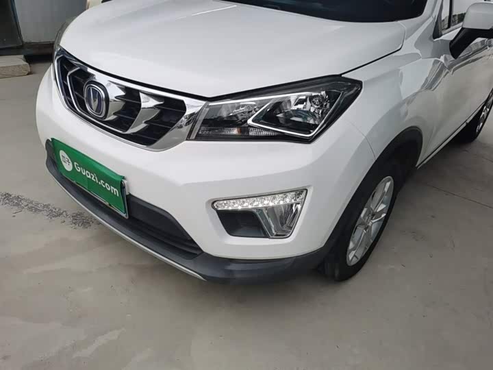 Changan CS15 2016 1.5 L AT — фото 24