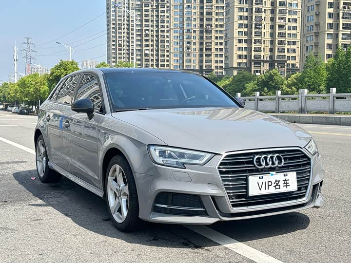 Audi A3 2019 Sportback 35 TFSI Sport V — фото 3