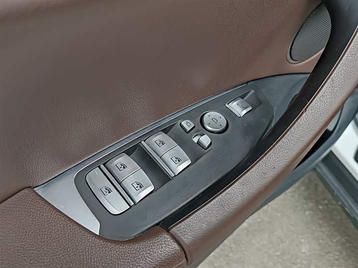 BMW X3 2020 x Drive 25i — фото 16