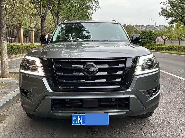 Nissan Patrol — фото 2