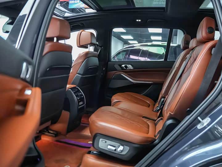 BMW X7 2019 x Drive 40i M — фото 5