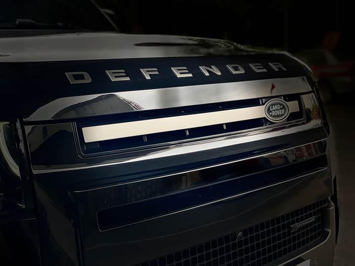 Land Rover Defender — фото 10