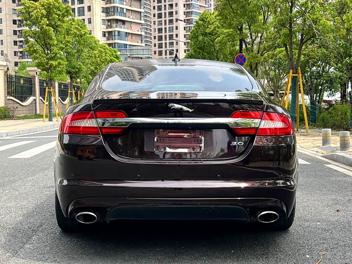 Jaguar XF 2015 XF 3.0 SC R-Sport — фото 6