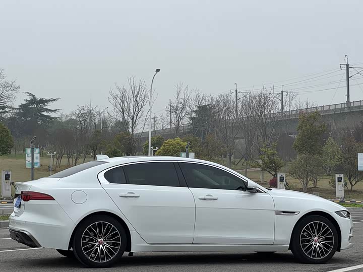 Jaguar XEL 2021 2.0 T 250 PS S — фото 16