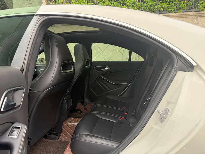 Mercedes-Benz CLA 2017 CLA 200 — фото 7