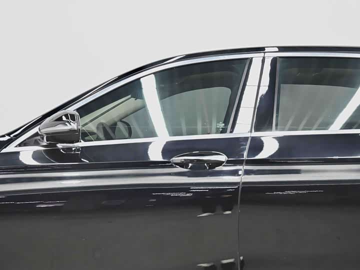 Mercedes-Benz E-Class 2022 E 260 L — фото 25