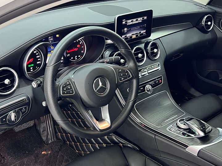 Mercedes-Benz C-Class 2017 C 200 L — фото 14
