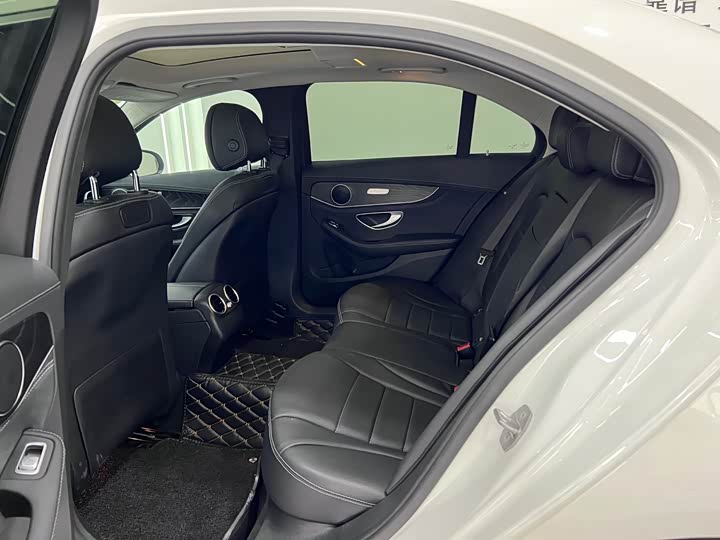 Mercedes-Benz C-Class 2017 C 200 L — фото 10