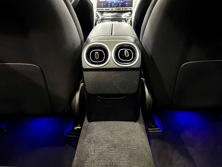 Mercedes-Benz C-Class 2023 C 260 L — фото 23